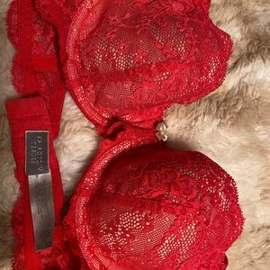 Bright Red Victoria Secret Padded Bra 32C